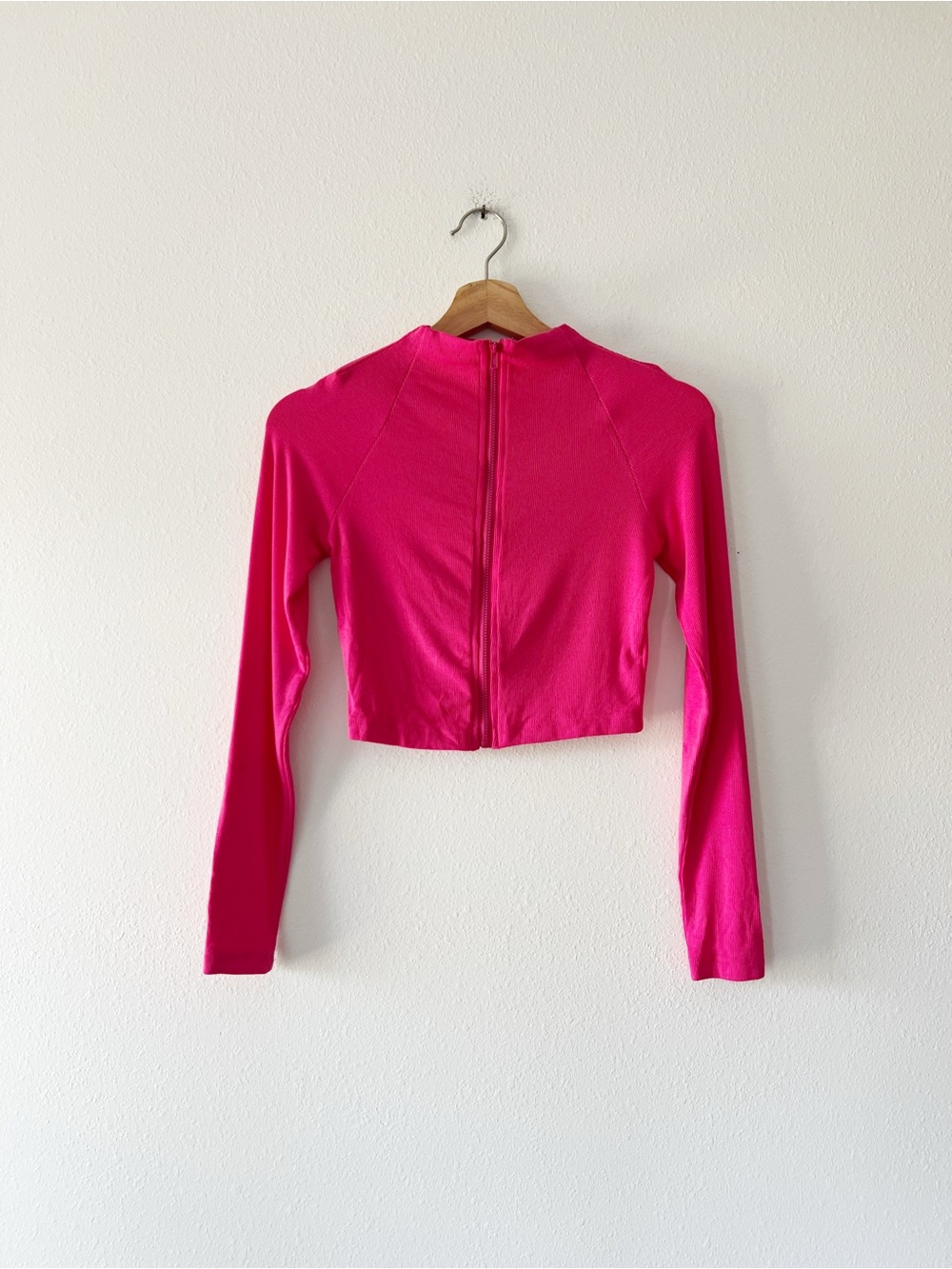 GOLD HINGE | Full Zip Ribbed Long Sleeve Cropped Top | S